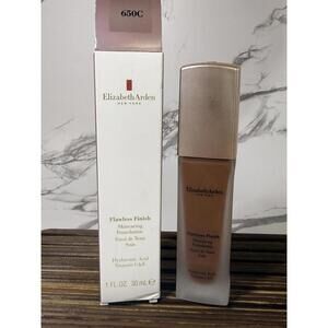 Elizabeth Arden Flawless Finish Skincaring Foundation – Shade 650C – 1 fl oz